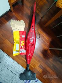 Scopa elettrica Hoover 1000W+ sacchetti