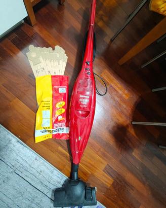 Scopa elettrica Hoover 1000W+ sacchetti