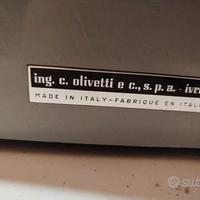 macchina da scrivere Olivetti linea 88