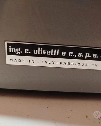 macchina da scrivere Olivetti linea 88