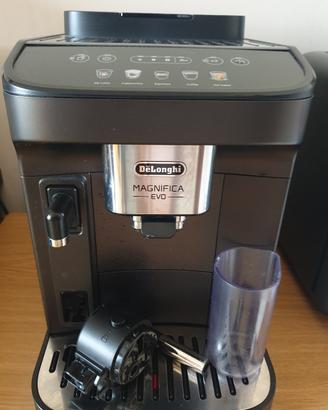 macchina da caffè e cappuccino Delonghi 