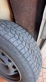 4 gomme invernali 165/70 R14 con cerchi in ferro