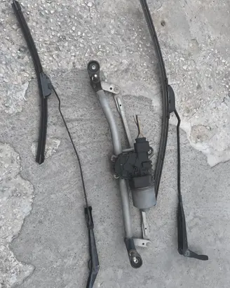 motorino tergicristalli con aste lancia y  