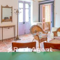 CASA CON GIARDINO PRIVATO