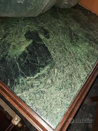 Tavolo antico intarsiato con marmo