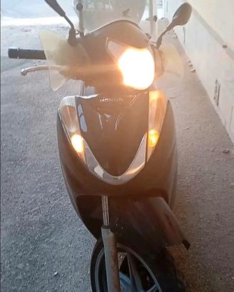 Honda SH 300 2008 – 39.234 km – Funzionante – 400€