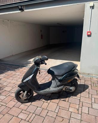scooter zip 50