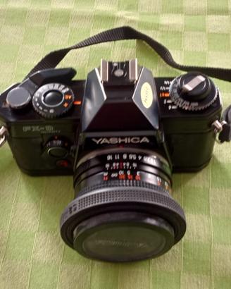 MACCHINA FOTOGRAFICA REFLEX YASHICA FX - D QUARTZ