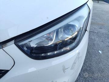 Proiettore sinistro HYUNDAI IX35 del 2014
