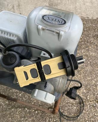 clorinatore intex automatico per piscine