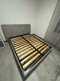 Set letto completo di rete e comodini