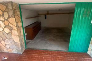 Box auto garage pietra ligure