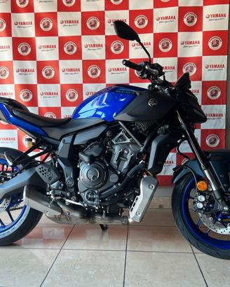 Yamaha MT-07 Y-AMT Icon Blu MY 2026 KM ZERO