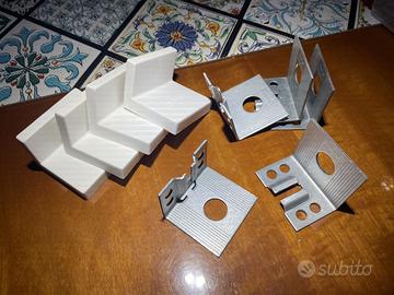 4 Staffe angolari metallo + plastica IKEA nuove