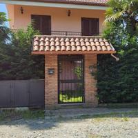 Villetta e magazzino a Casellette (TO)