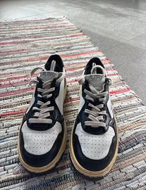 SNEAKERS MEDALIST LOW IN PELLE BIANCA E NERA