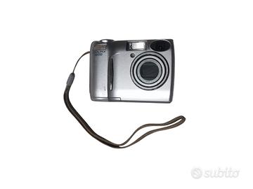 fotocamera digitale compatta