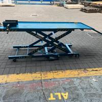 Ponte sollevatore per moto