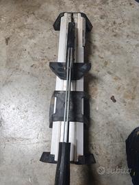 TAGLIERINA PER PAVIMENTI RESILIENTI 