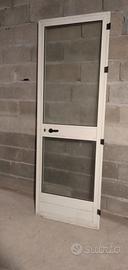 porta alluminio con vetri antisfondamento 