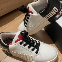 Scarpe LOVE MOSCHINO