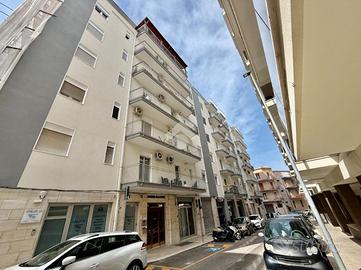 4 LOCALI A MONOPOLI