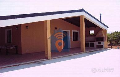 Tre Fontane Villetta Con Ampio Spazio Esterno