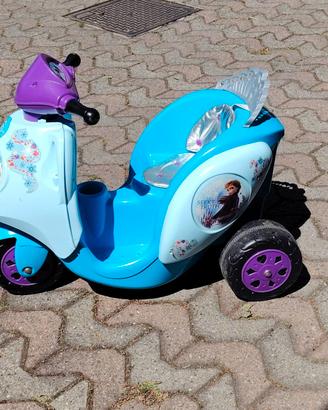 Triciclo elettrico Frozen per bambine