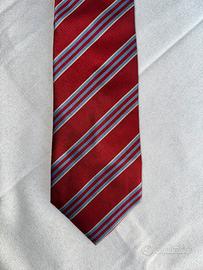Cravatta I Santi Milano 100% seta rossa a righe