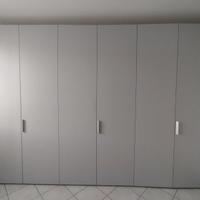 Armadio a sei ante