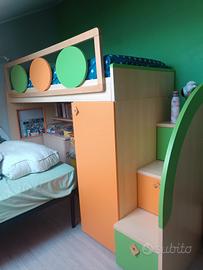 Cameretta a soppalco con letto reclinabile 