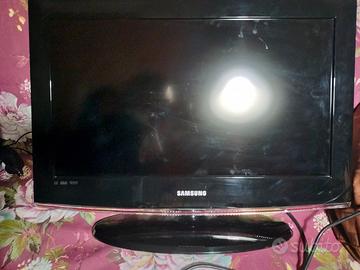 TV Samsung 30 pollici