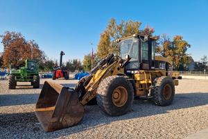 Pala Gommata Caterpillar 924G