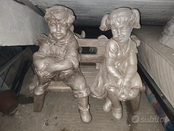statuette : panca con bambini 