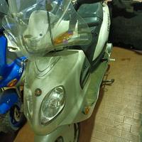 Garelli 125 comfort con bauletto e parabrezza