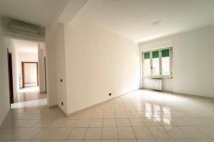 Zona Piscina - 4 vani - 2 bagni