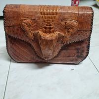 borsa e pelli coccodrillo 