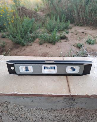 Mini livella magnetica (aria nell'acqua)