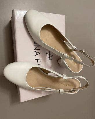SCARPE DONNA IN PELLE COLOR BURRO TAGLIA 39 NUOVE