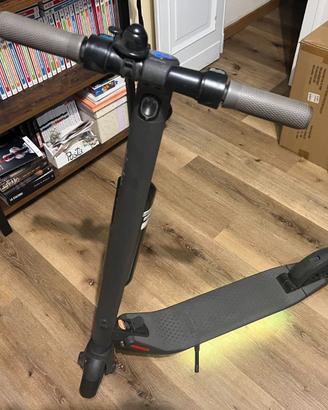 MONOPATTINO ELETTRICO SEGWAY NINEBOT ES2 ES4