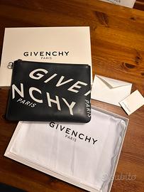 Pochette Givenchy