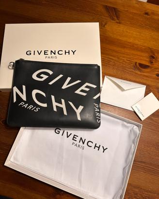 Pochette Givenchy