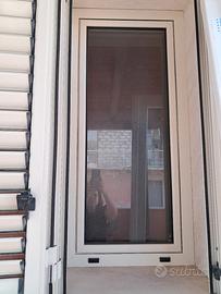 infissi in alluminio.