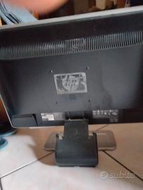 Monitor 22"