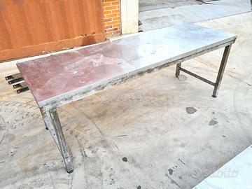 tavolo robusto in acciaio inox usato
