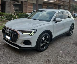 Audi Q3 2.0 TDI 150CV Business Advanced S-tronic