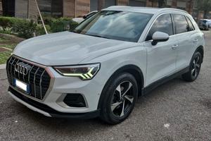 Audi Q3 2.0 TDI 150CV Business Advanced S-tronic