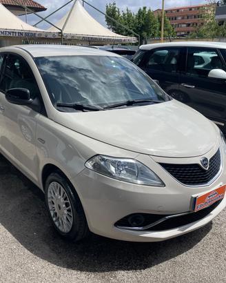 LANCIA YPSILON 900 BENZINA 85 (CV) 2017
