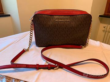 Borsa Michael Kors - Logo MK e Dettagli Rossi