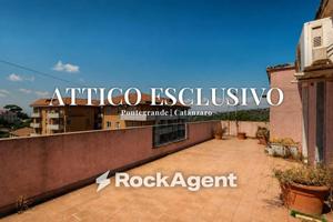 Attico / Mansarda di 170 m² con 5 locali a Catanza